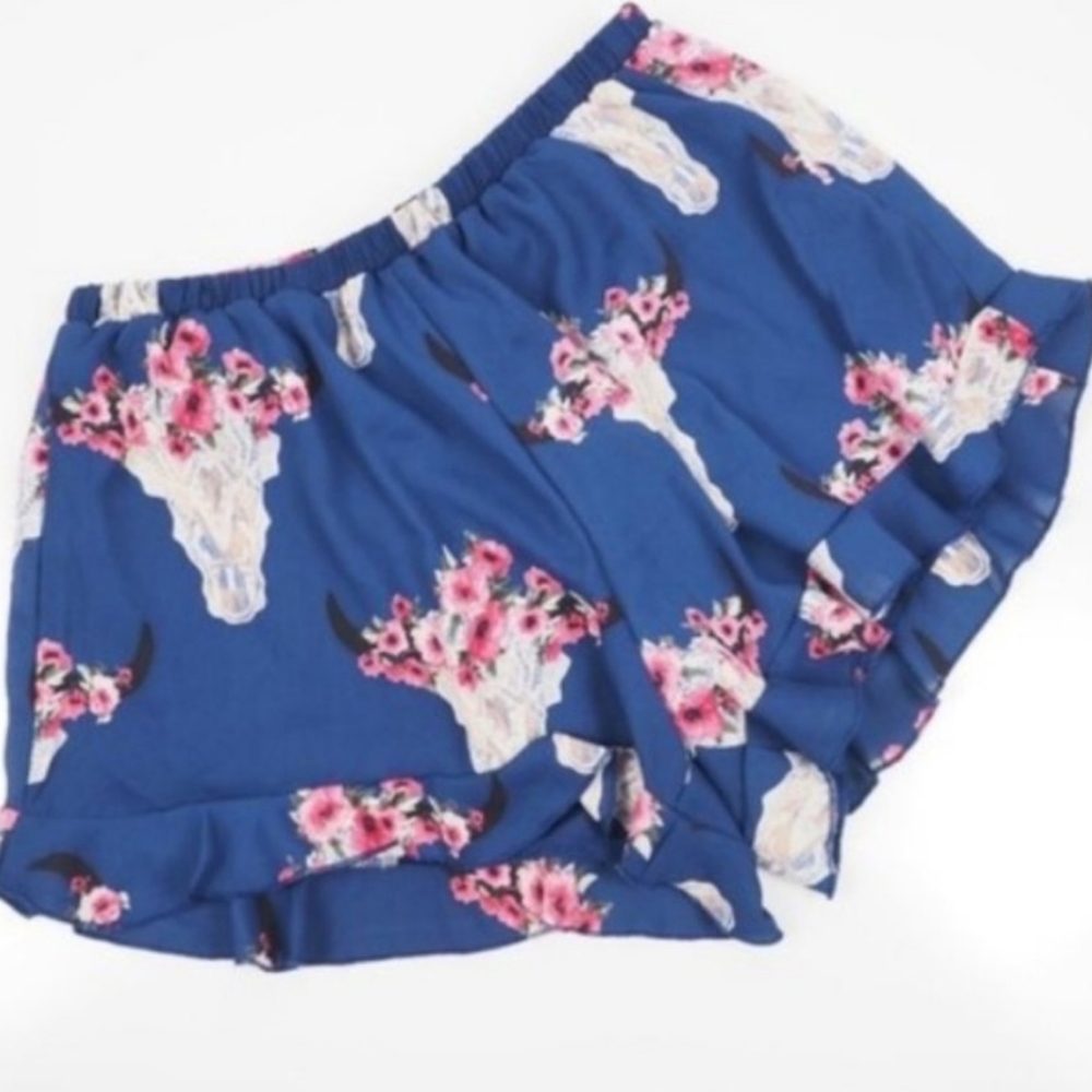 Peach Love Floral & Skull Print Soft Blur Shorts